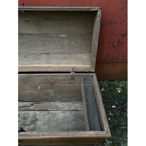 173 - AN 18TH CENTURY DOME TOPPED OAK CHEST/TRUNK, nice dome top with handles to sides and metal fittings.... 