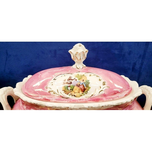 213 - A LARGE GLAZED ITALIAN CERAMIC SOUP TERRINE DISH, decorated in a two-tone main ground colour of whit... 