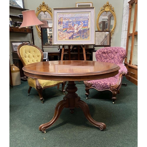 226 - A LARGE 19TH CENTURY CIRCULAR MAHOGANY TIP UP CENTRE/BREAKFAST TABLE, the circular tilt-top with mou... 