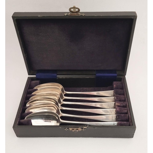 38 - A FINE SET OF SIX IRISH, CORK, SILVER DESSERT SPOONS, complete in a fitted case. The spoons have an ... 