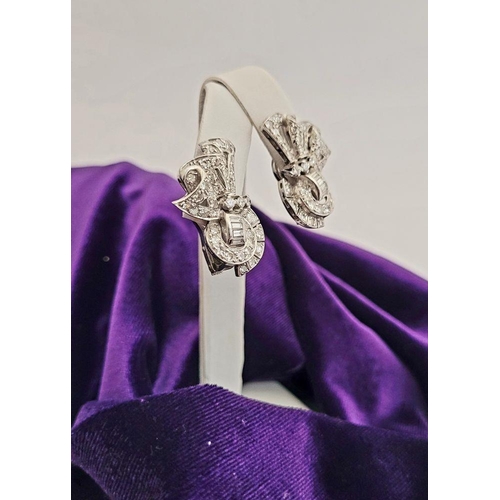 68 - A WONDERFUL ART DECO PAIR OF SPARKING DIAMOND EARRINGS IN PLATINUM, circa 1940s / 50s, with an appro... 