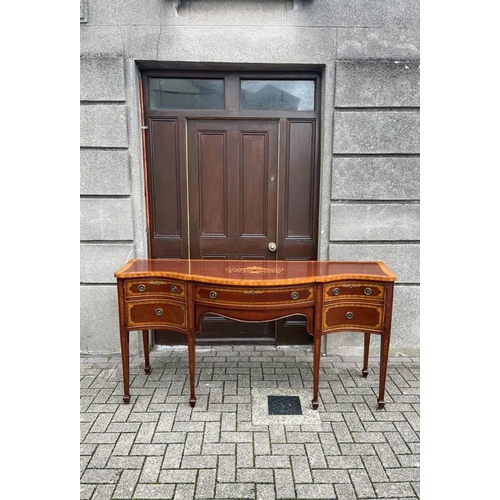 85 - AN EXCELLENT MAHOGANY & SATINWOOD INLAID SERPENTINE CONSOLE TABLE, the serpentine shaped top with ce... 