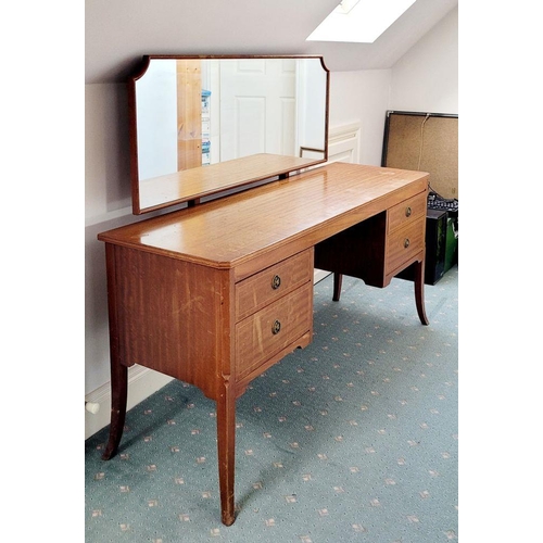 93 - A MID 20TH CENTURY INLAID FIDDLE MAHOGANY DRESSING TABLE, with mirror. The Mirror is raised up on a ... 