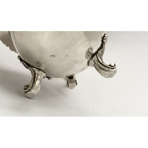 2 - AN EXCEPTIONAL PAIR OF IRISH GEORGE III SILVER SAUCEBOATS, by Thomas Jones, Dublin c.1770. The pair ... 