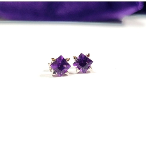 23 - A PRETTY PAIR OF 18CT WHITE GOLD PRINCESS CUT AMETHYST STUD EARRINGS, a gorgeous bright purple tone ... 