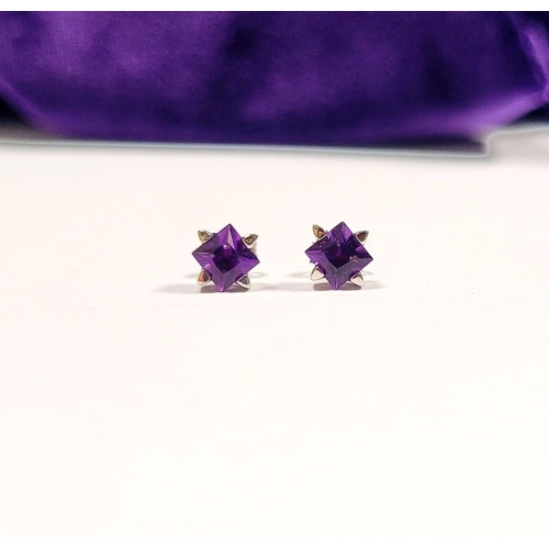 23 - A PRETTY PAIR OF 18CT WHITE GOLD PRINCESS CUT AMETHYST STUD EARRINGS, a gorgeous bright purple tone ... 