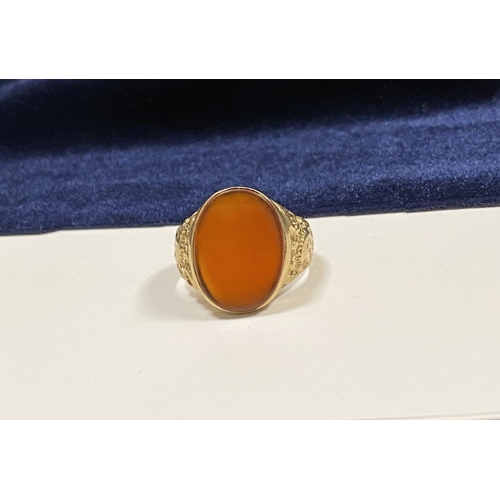 39 - A REALLY BEAUTIFUL 9CT YELLOW GOLD CARNELIAN SIGNET RING, with central large oval cut Carnelian, in ... 