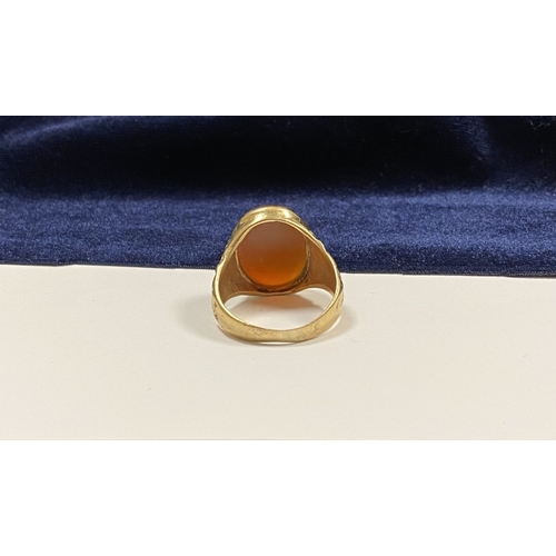 39 - A REALLY BEAUTIFUL 9CT YELLOW GOLD CARNELIAN SIGNET RING, with central large oval cut Carnelian, in ... 
