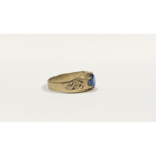91 - A NICE 9CT YELLOW GOLD MARQUISE CUT SOLITAIRE RING, with central marquise cut vibrant blue gemstone ... 