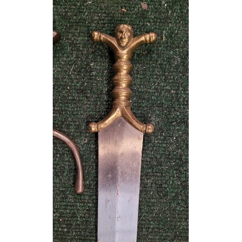 101 - TWO SWORD/BLADES: (i) A 12TH CENTURY STYLE OAKESHOTT TYPE SHORT VIKING SWORD / KNIGHTS SWORD, in the... 