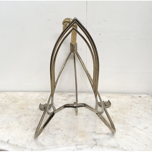 160 - A LARGE BRASS MAISON JENSEN STYLE SWAN SHAPED MAGAZINE RACK, dimensions: 40cm high x 64cm wide appro... 