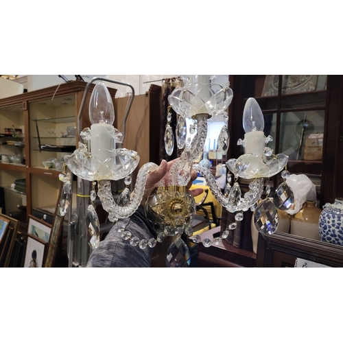 179 - A SELECTION OF CONTEMPORARY WALL SCONCE/PICTURE LIGHTS. Includes three beautiful cut glass sparkling... 