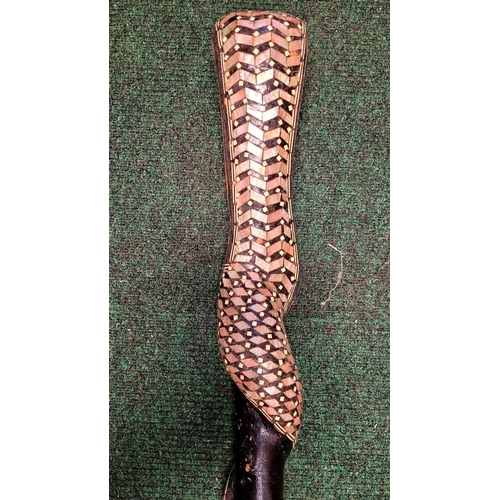 190 - AN UNUSUAL MOTHER OF PEARL & BONE INLAID WALKING STICK / STAFF IN THE FORM OF A SNAKE, the head of t... 