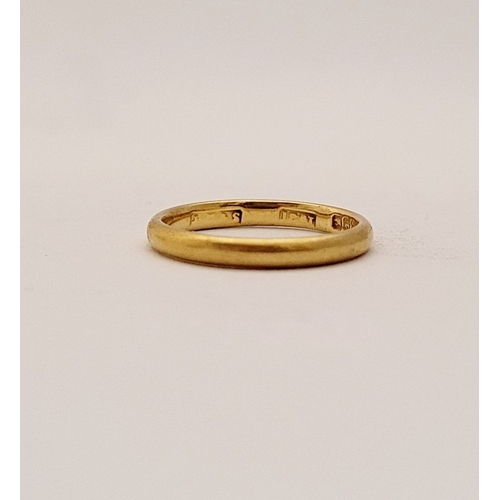 236 - THREE 18CT GOLD RINGS: includes: (i) An 18ct gold band / pinky ring. Fully hallmarked, ring size: J.... 