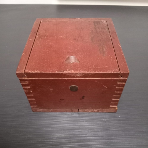 262 - A VINTAGE MARINE COMPASS, in original box, 12 x 12 x 9cm. Vendor confirms: In working order.