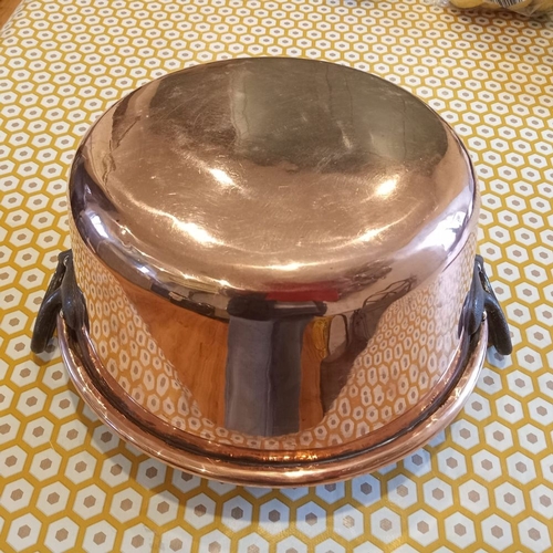 264 - A 19TH CENTURY TWO HANDLED COPPER PRESERVING PAN, 29cm diameter, 13cm tall.