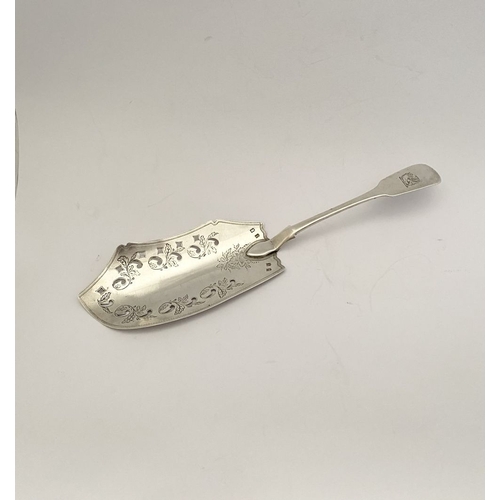 4 - AN ATTRACTIVE GEORGE III IRISH - CORK – BRIGHTCUT SILVER FISH SERVER, by Carden Terry & Jane William... 