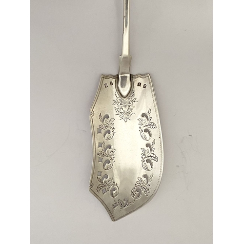 4 - AN ATTRACTIVE GEORGE III IRISH - CORK – BRIGHTCUT SILVER FISH SERVER, by Carden Terry & Jane William... 