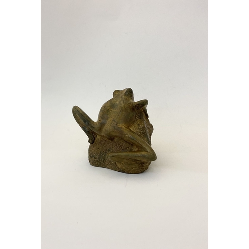 70 - PIERRE CHENET FOUNDRY (FRENCH, 20TH CENTURY), bronze sculpture in the form of a frog on stone, with ... 