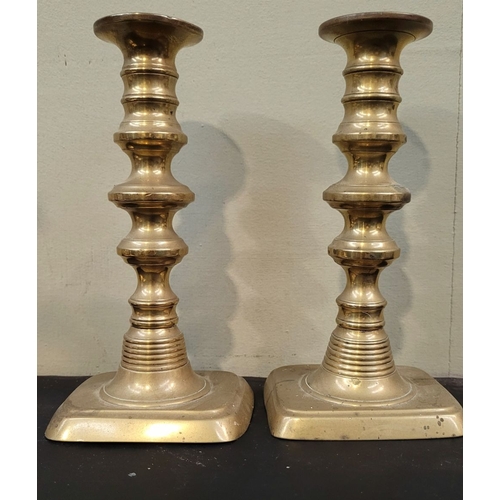 98 - TWO PAIRS OF BRASS CANDLESTICKS, (i) A very good heavy pair of brass candlesticks, modern, maker’s l... 