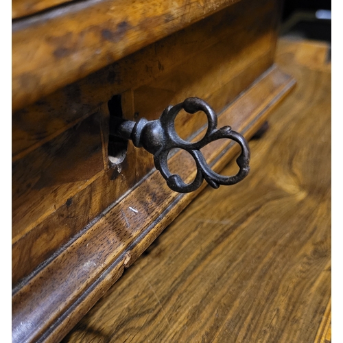 25 - A BEAUTIFUL TUNBRIDGE WARE STYLE MARQUETRY INLAID SEWING BOX SLOPE, the top with a central padded fa... 