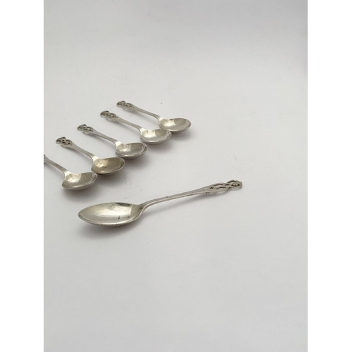 135 - A SET OF SIX SILVER TEASPOONS, by Barker Ellis Silver Co (merger between Ellis Brothers and Barker S... 