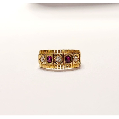 16 - A LOVELY ANTIQUE 18CT YELLOW GOLD RUBY AND DIAMOND RING, in the Georgian style, with three round cut... 