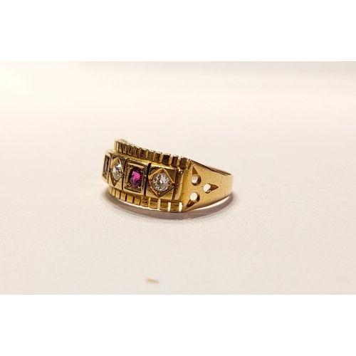 16 - A LOVELY ANTIQUE 18CT YELLOW GOLD RUBY AND DIAMOND RING, in the Georgian style, with three round cut... 