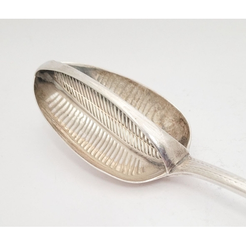 18 - A VERY FINE GEORGE III SILVER STRAINER SPOON, London, date letter for 1792, and maker’s mark for Geo... 