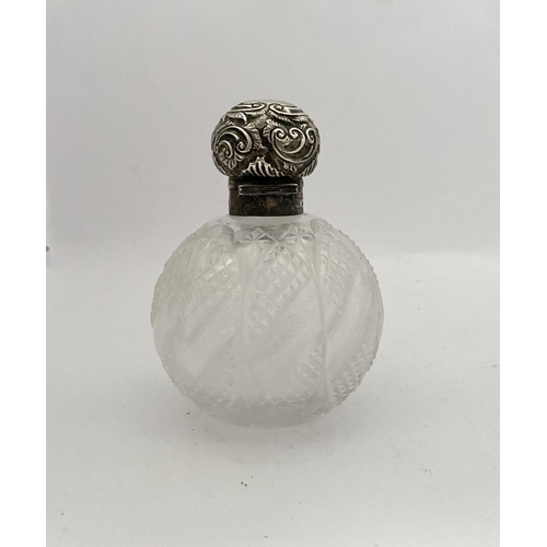 21 - A BEAUTIFUL VICTORIAN CUT GLASS SILVER TOPPED SCENT BOTTLE, Hallmarked JB, possibly Jane Brownett, L... 