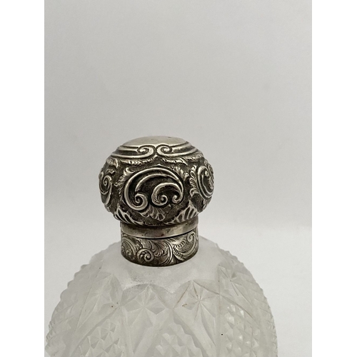 21 - A BEAUTIFUL VICTORIAN CUT GLASS SILVER TOPPED SCENT BOTTLE, Hallmarked JB, possibly Jane Brownett, L... 