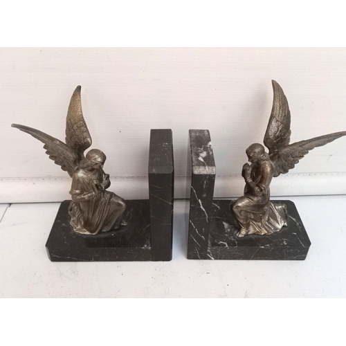 45 - A PAIR OF ART DECO WINGED ANGEL MANTELPIECE ORNAMENTS / BOOKENDS, Pair Art Deco circa 1930s, 12cm lo... 