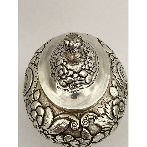 5 - AN EXCEPTIONAL & RARE GEORGIAN IRISH SILVER TEA CADDY, by William Nowlan, Dublin c.1826. Bulbous for... 