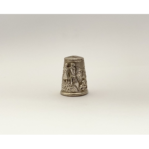 102 - A DECORATIVE SILVER EMBOSSED THIMBLE, Hallmarked GJD, London c.1992. This thimble is a later reissue... 