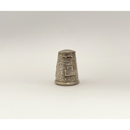 102 - A DECORATIVE SILVER EMBOSSED THIMBLE, Hallmarked GJD, London c.1992. This thimble is a later reissue... 