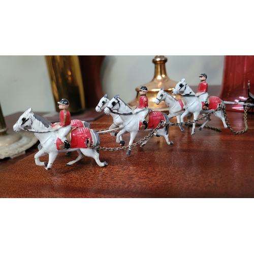 103 - A SELECTION OF VINTAGE TOY HORSES / GUARD ON HORSEBACK, (i) SIX TOY HORSES WITH THREE RIDERS, cast m... 