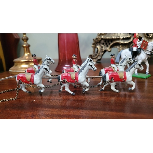 103 - A SELECTION OF VINTAGE TOY HORSES / GUARD ON HORSEBACK, (i) SIX TOY HORSES WITH THREE RIDERS, cast m... 