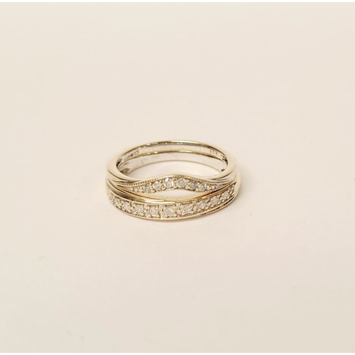 112 - A BEAUTIFUL 9CT GOLD DIAMOND ENCRUSTED ENGAGEMENT WEDDING BAND SET, or stacking set, with a cross ov... 