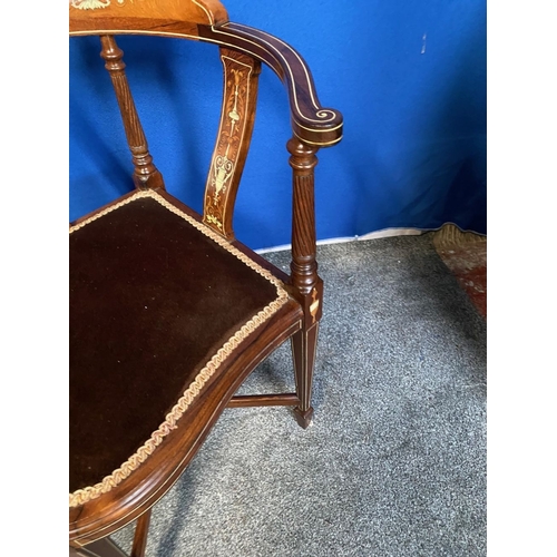 114 - AN EXCELLENT QUALITY SOLID ROSEWOOD INLAID CORNER CHAIR, the curved backrail and supports are finely... 