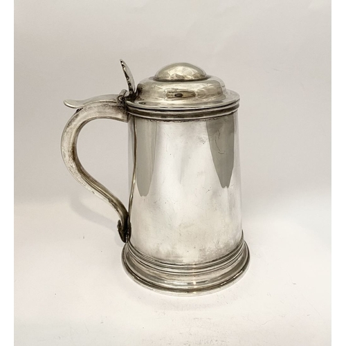 139 - A GEORGE V SILVER TANKARD, by George Unite, Caroline Street, Birmingham c.1865. the hinged domed cov... 