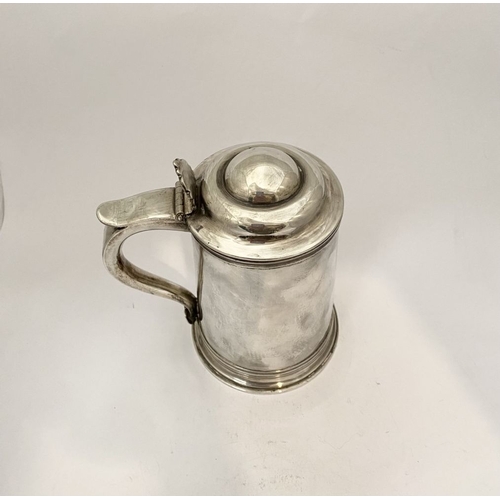 139 - A GEORGE V SILVER TANKARD, by George Unite, Caroline Street, Birmingham c.1865. the hinged domed cov... 