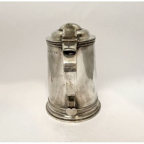 139 - A GEORGE V SILVER TANKARD, by George Unite, Caroline Street, Birmingham c.1865. the hinged domed cov... 