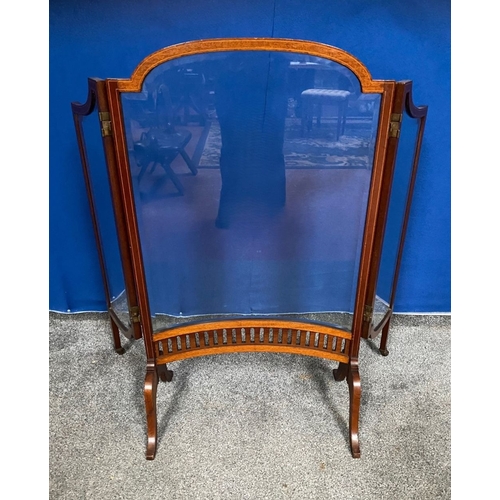 175 - A GOOD QUALITY MAHOGANY INLAID THREE PANEL FIRESCREEN, with shaped bevelled glass to the three panel... 