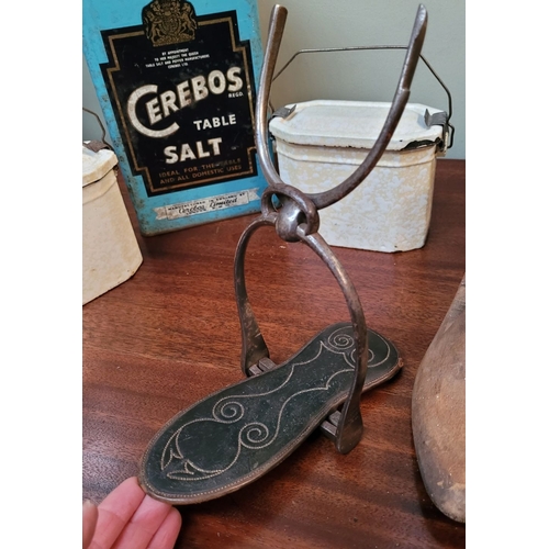 206 - AN UNUSUAL IRISH 19TH CENTURY EQUESTRIAN ITEM: This is a late 19th century Lennan Stirrup, patented ... 