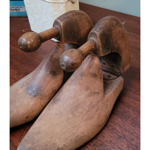 208 - A PAIR OF NARROW HANDMADE VINTAGE WOODEN SHOE STRETCHERS, in good condition, nice tone to the wood. ... 