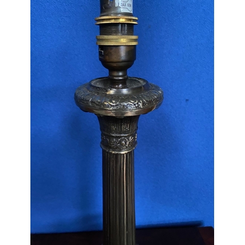 276 - A BRONZE CORINTHIAN COLUMN TABLE LAMP, with nice fluted supports on decorative base with lion claw l... 