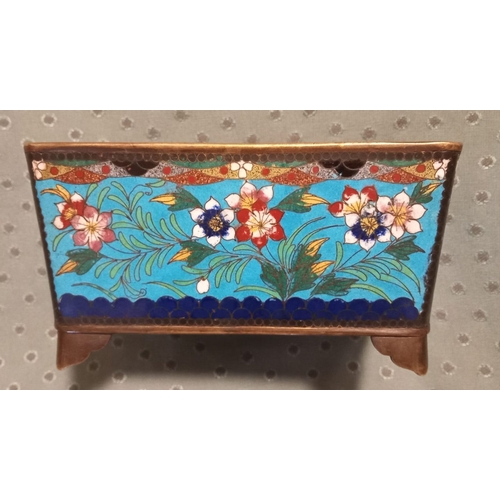 283 - A SUPERB CLOISONNÉ RECTANGULAR JARDINIÈRE, overall condition of enamel work very good with a small a... 