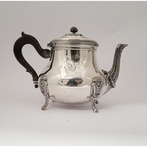 42 - A FANTASTIC EARLY 20TH CENTURY FRENCH SILVER TEAPOT, by the maker Henri Fréres & Cie, retailed by th... 