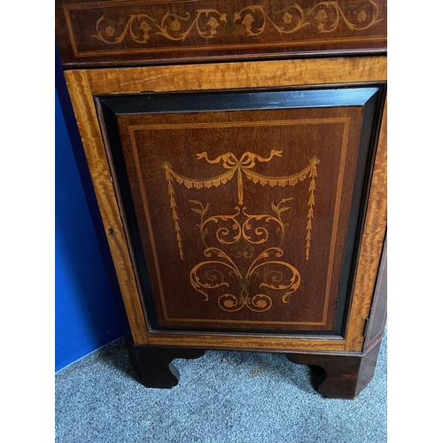 83 - AN EXCELLENT QUALITY MAHOGANY INLAID CORNER CABINET, with pediment to top, above door with glass pan... 