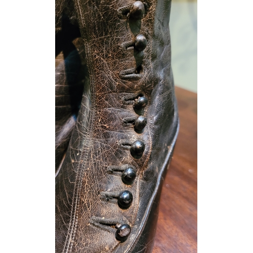 267 - A PAIR OF VICTORIAN LADIES BUTTON DOWN HEELED BOOTS, c.1850, stitched leather, with boot trees in pl... 